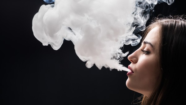 Стаж курения – от 10 лет: у подмосковных курильщиков проверят лёгкие на томографии