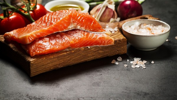 Какую рыбу подать на новогодний стол — достойно, но без переплаты