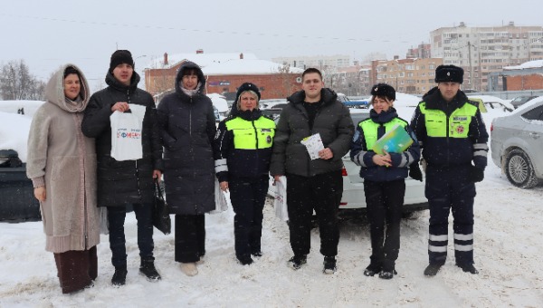 Остановим и поздравим. В любую погоду