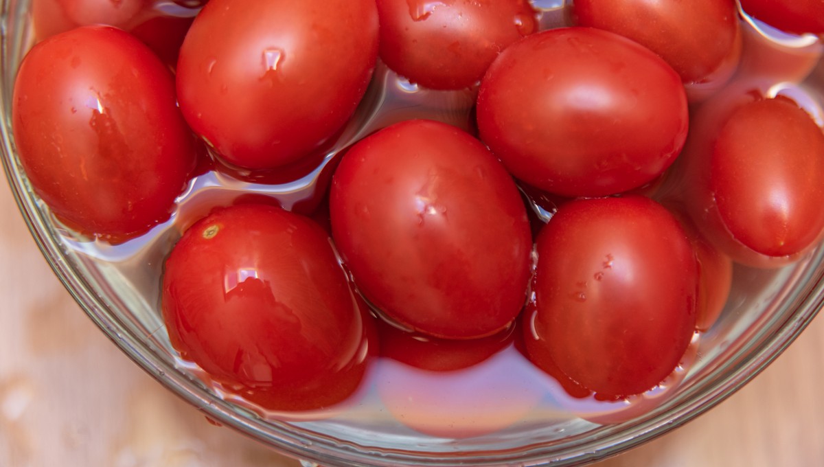 Бабушкин рецепт помидоров — их сметут со стола первыми
