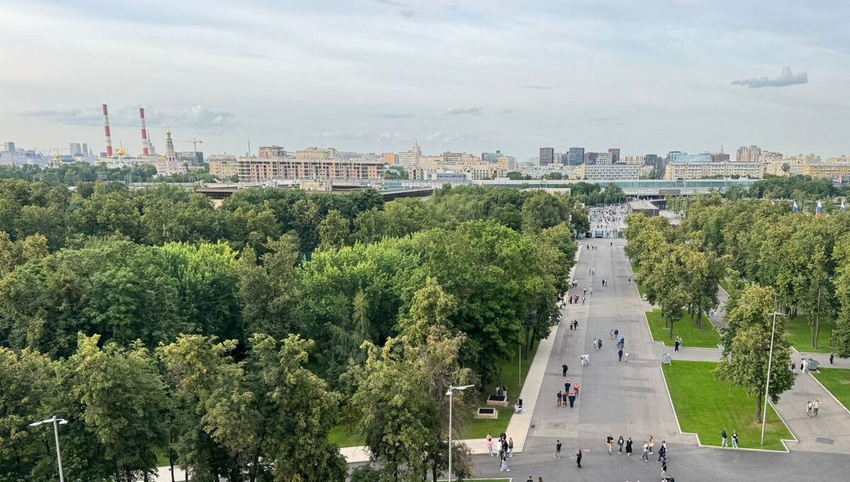 Новый арт-объект появился на Болотной набережной в Москве