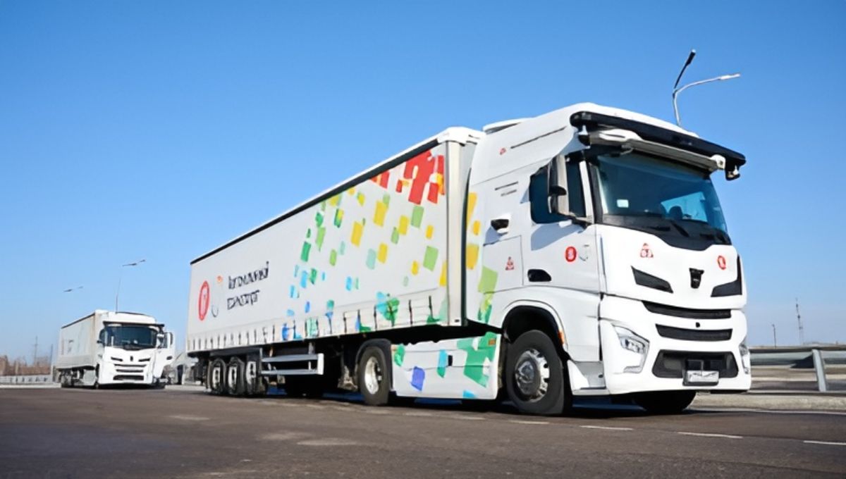 Путин дал старт движению беспилотных грузовиков по этой трассе