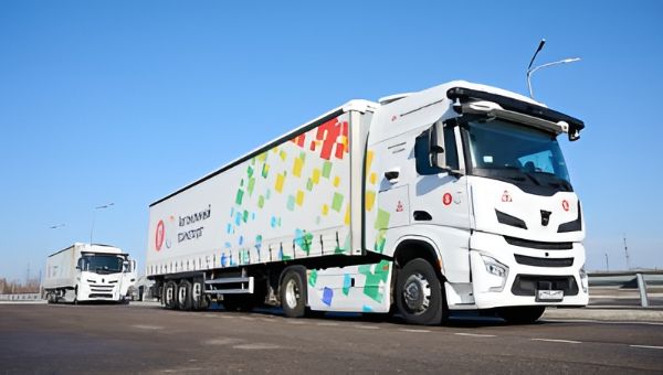 Путин дал старт движению беспилотных грузовиков по этой трассе