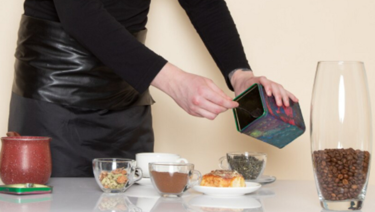 Подмосковное предприятие открыло вакансию для гурманов с хорошей зарплатой