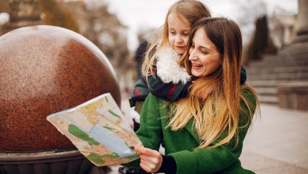 Начали действовать новые правила выезда детей за границу