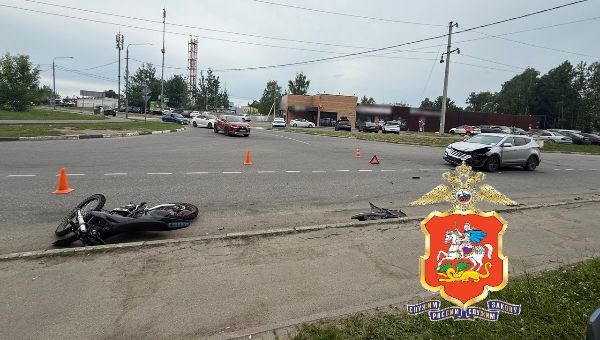 Подросток на питбайке попал в ДТП в Подмосковье
