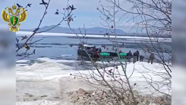 Перевернувшийся на Байкале катер вёз группу подмосковных туристов