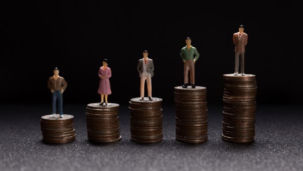 Подмосковье вошло в региональный топ-10 по зарплатам