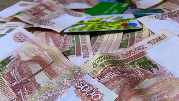 Банки беспощадно пустили лимиты по кредиткам под нож