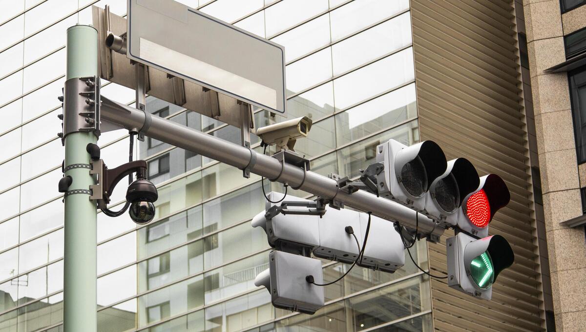 Не только скорость: за дорожной ситуацией стали следить «всевидящие» камеры