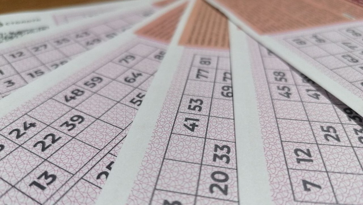 Вот это да! Россиянин сорвал джекпот, не угадав ни одного числа