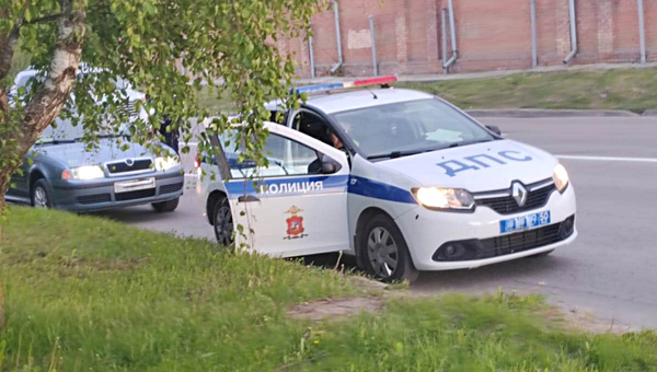 Переход в патрульную машину ДПС: закон или уловка?