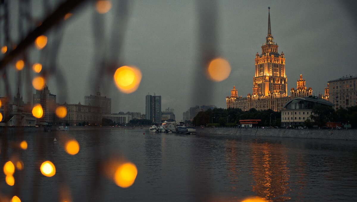 Мост «Багратион» в Москве закрыт на реконструкцию