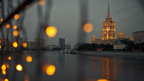 Мост «Багратион» в Москве закрыт на реконструкцию