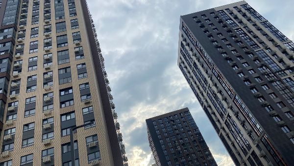 Срочные продажи квартир в России: новый рекорд с 2022 года