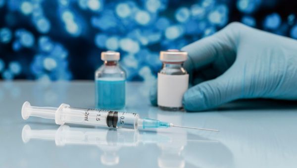 Первая в России персонализированная вакцина против рака введена пациенту