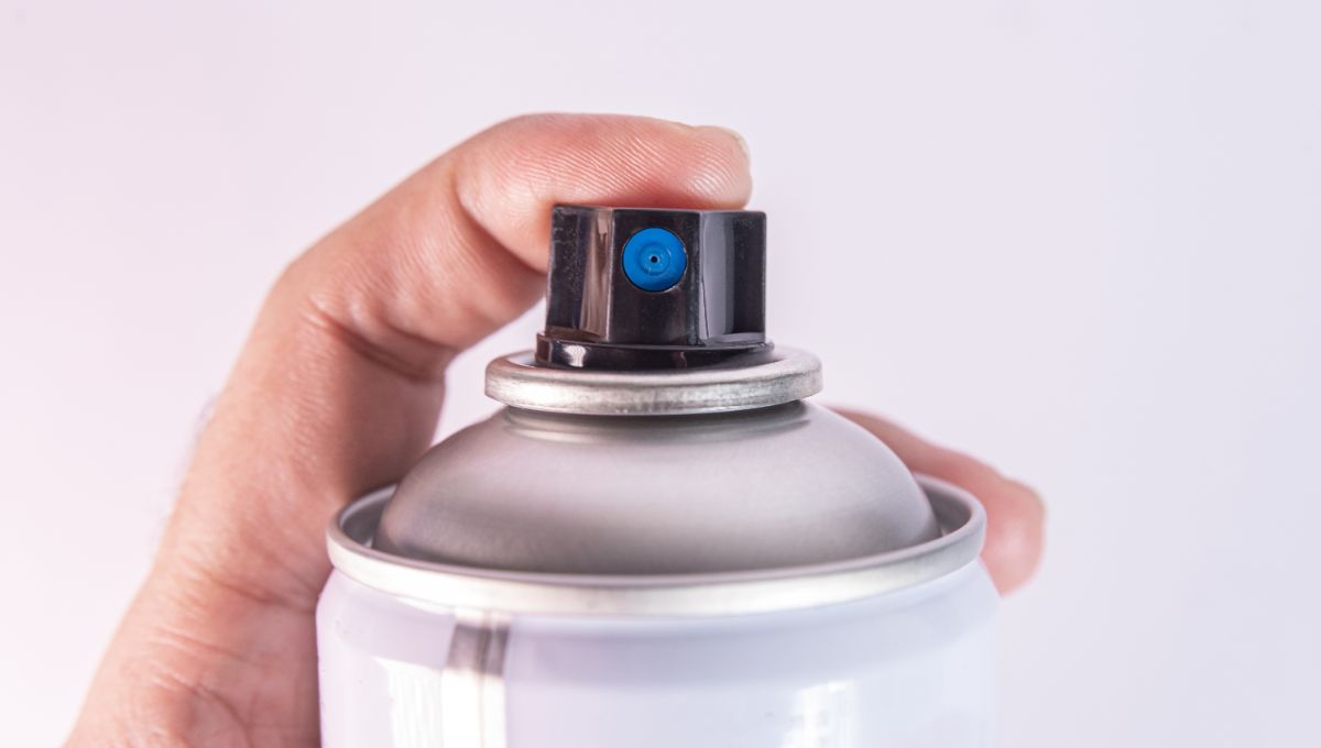 Неадекватный мужчина устроил соседям химическую атаку