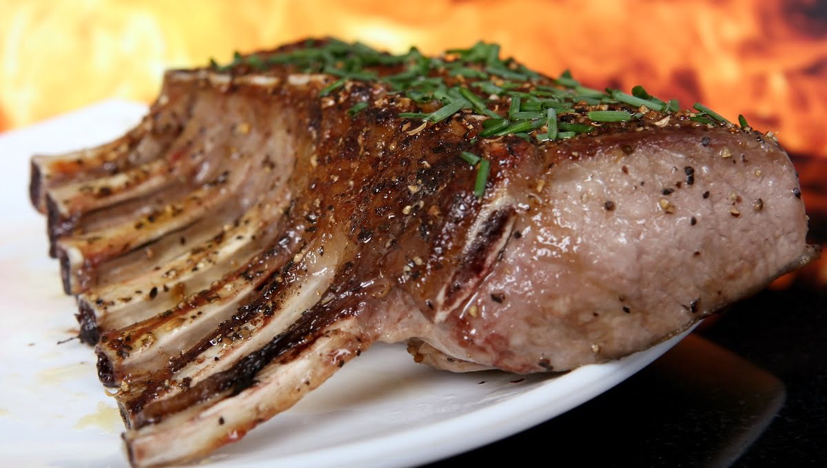 Быстро, просто и вкусно: как сделать любое мясо тающим во рту