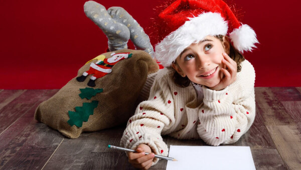 В Подмосковье дан старт отправке писем Деду Морозу 