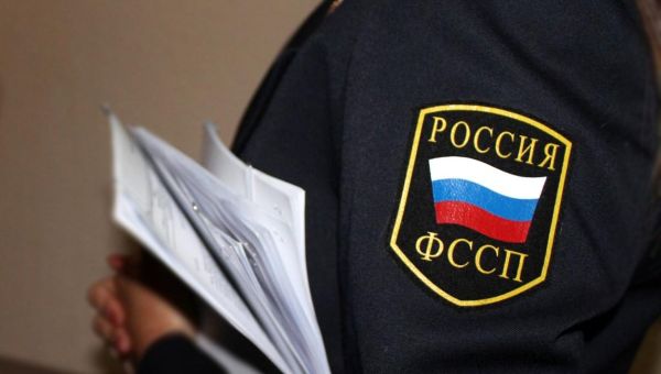 Подмосковные приставы вернули матери сына после пяти лет разлуки