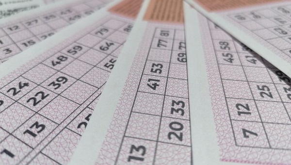 Прораб в Москве превратил семейные даты в лотерейные миллионы