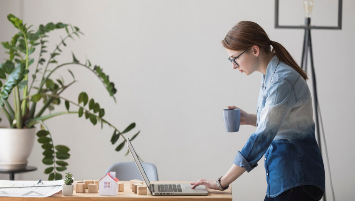 Ранний приход на работу может обернуться неприятностями