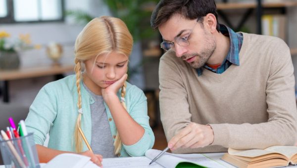 Сколько тратят российские семьи на подготовку школьников к экзаменам 