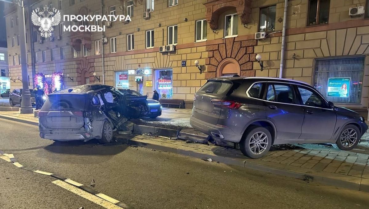 Прокуратура проводит проверку по факту ужасного ДТП в центре Москвы
