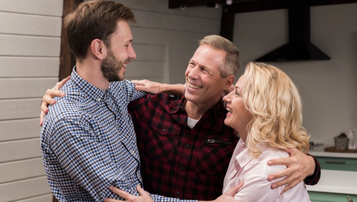 Совместное проживание с родителями и материнское влияние: что россияне считают неприемлемым