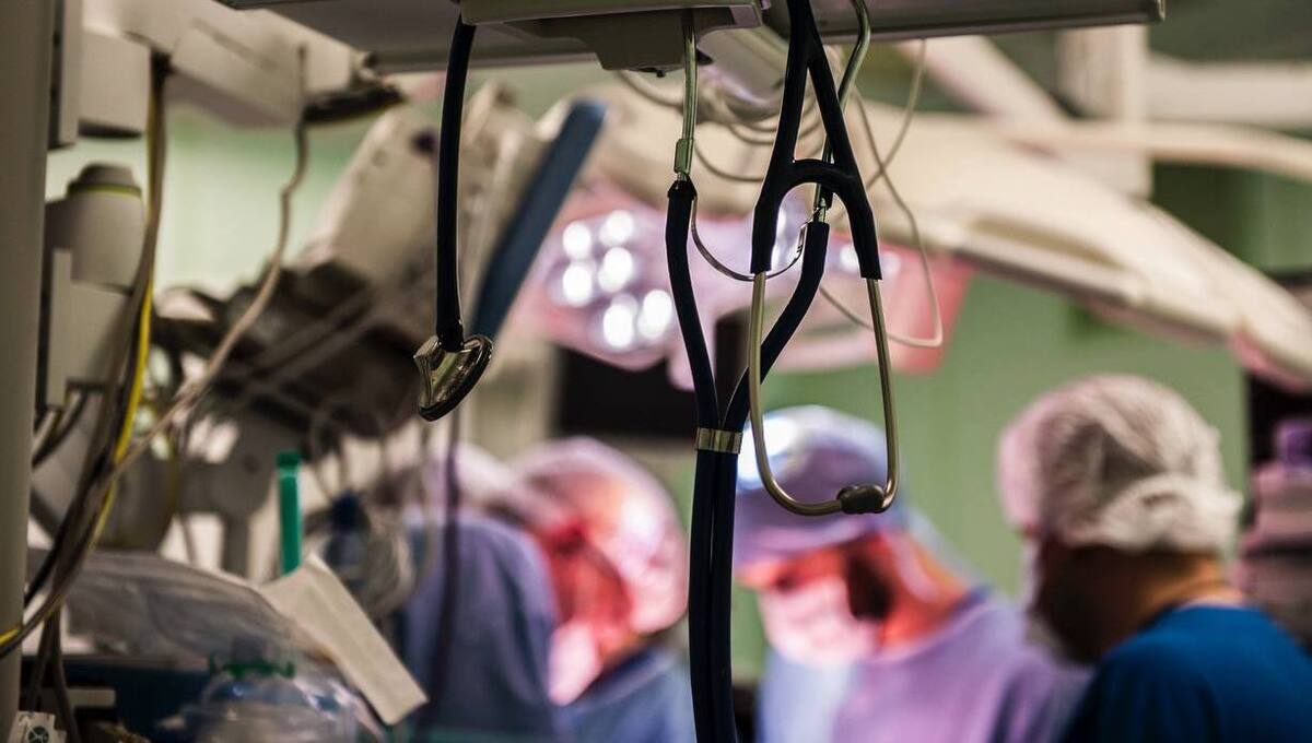 Уникальную операцию по пересадке кисти провели в Склифе