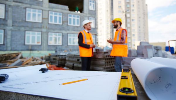 Строительная отрасль предлагает высокие зарплаты именно этим специалистам