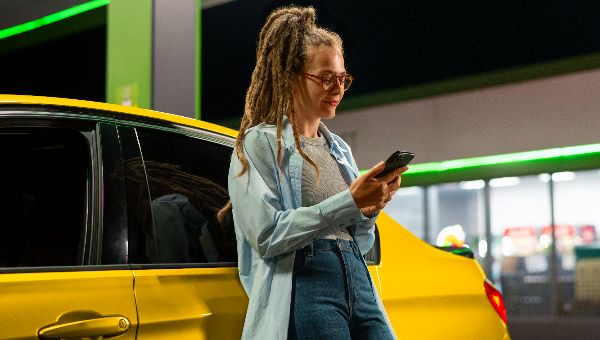 Скоростная трасса М-11 неприятно удивила автотуристов ситуацией на АЗС