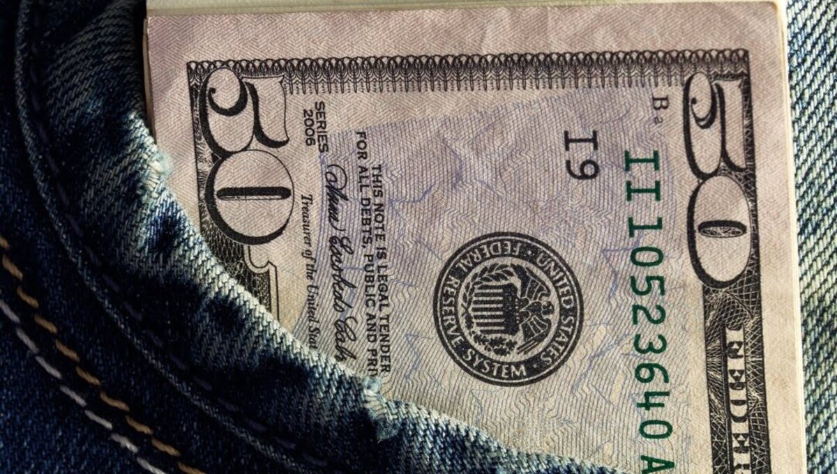 Названо лучшее время для покупки иностранной валюты