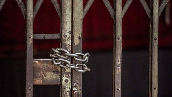 Без хлеба-соли: туристы в Сочи могут остаться без обеда