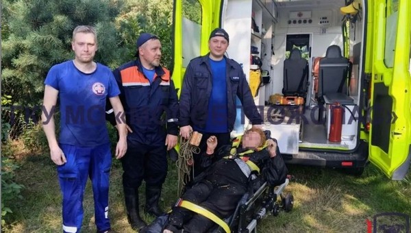 Старушка в Подмосковье провела двое суток на кочке посреди болота