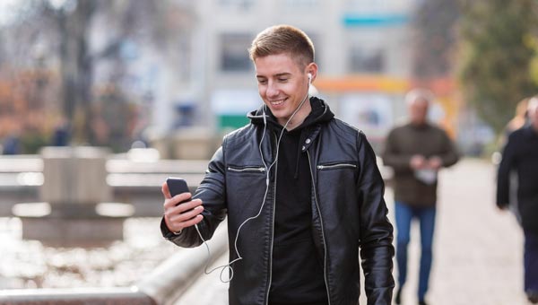 Прогулки с прямыми эфирами: в «Измайлово» ускорили интернет