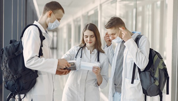 Минздрав решил окончательно: медобразование станет только целевым