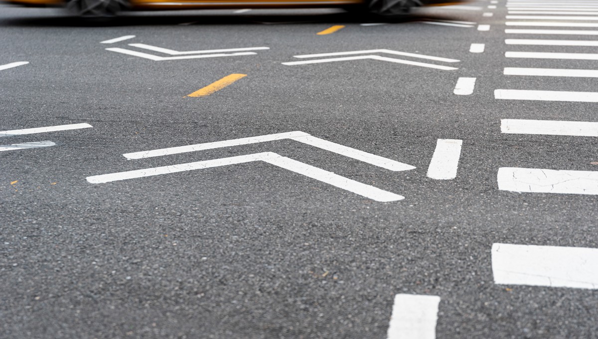 В Москве появилась новая дорожная разметка 