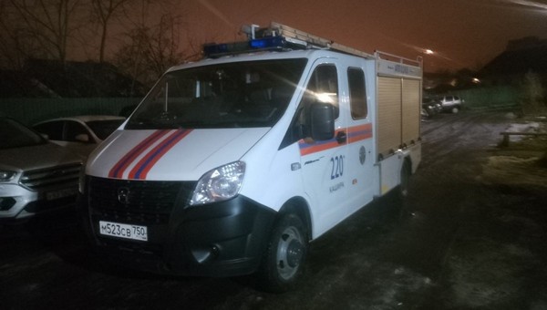 Между рельсами и жизнью: в Кашире из-под грузового состава спасли мужчину