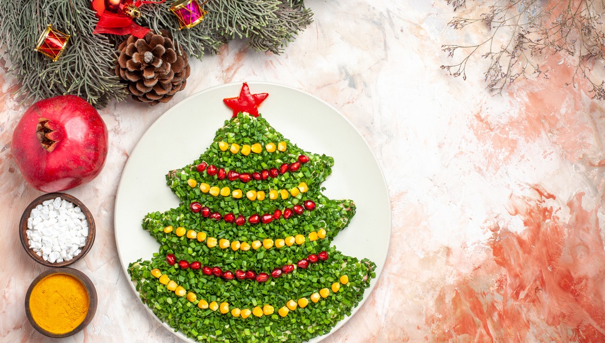 Новогодний салат «для удачи»: хозяйкам раскрыли простой рецепт