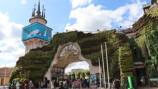 В Московском зоопарке тайно родились два редких малыша — мать их никому не показывала