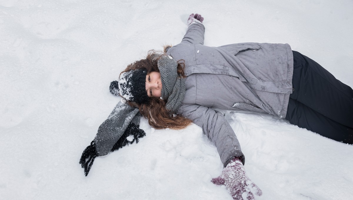 Наледь придёт в Подмосковье уже завтра: как передвигаться по льду и остаться целым