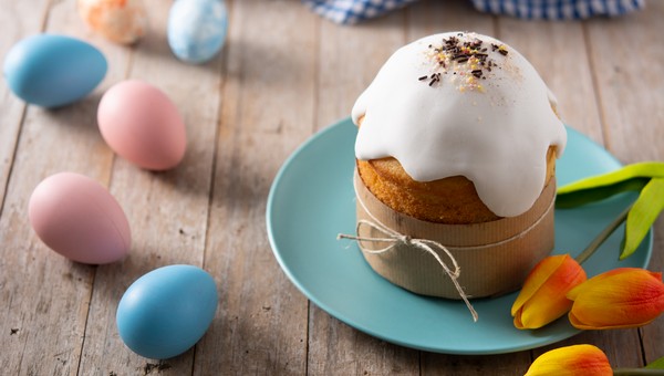 Простой рецепт потрясающего воздушного медового кулича за 30 минут