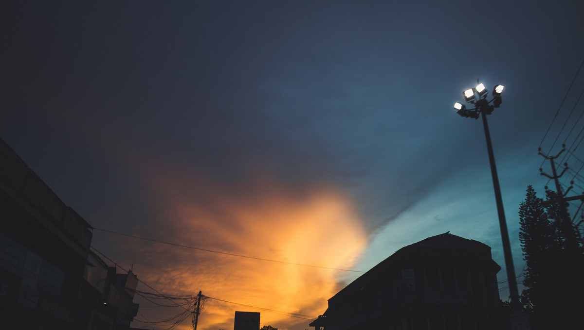 МЧС: опасная ночь движется на Подмосковье