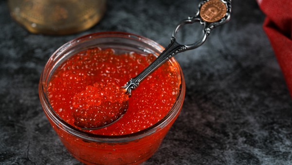 На сколько подорожает икра к Новому году-2026